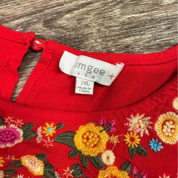 UMGEE Red Floral Embordered Tunic Short Sleeve Flowy Top Women's Size 2XL - Picture 8 of 8